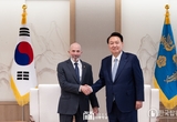 윤석열 대통령, 에반 그린버그 미한 재계회의 위원장 접견-