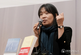 한국의 한강"…K문학, 노벨 문학상 거머쥐다