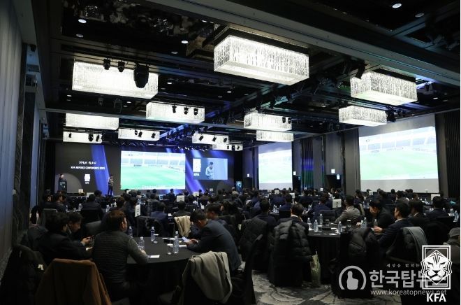 K리그1에서 K4리그에 이르는 전면적인 심판 승강제를 실시할 것을 발표했다.