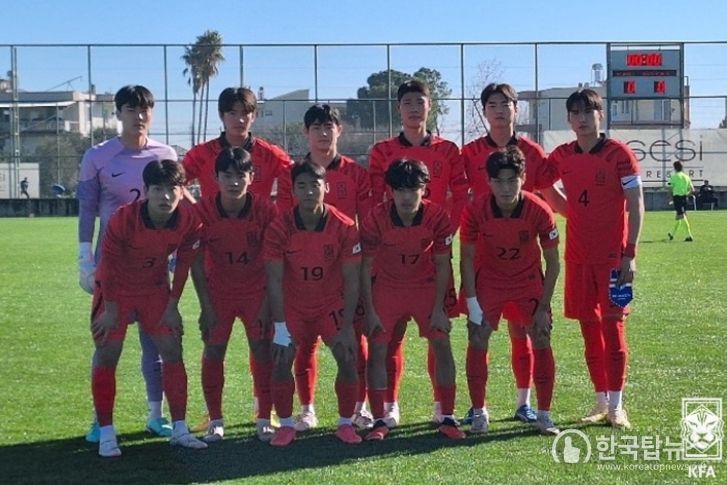 튀르키예 전지훈련 연습경기 2차전에 선발로 나선 선수들 모습.