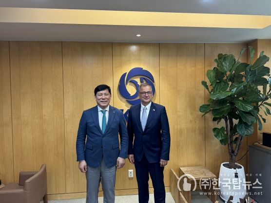 이반 얀차렉 주한체코대사 예방