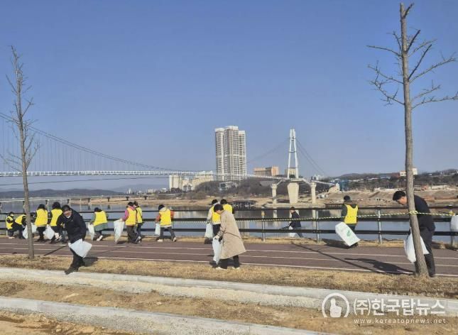 여주시 여흥동, 여주 관광 원년의 해 맞이 환경정화 활동 실시