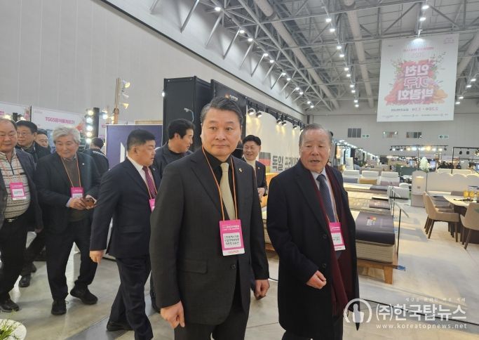 인천시의회 산경위, 2025년 인천 가구박람회 방문