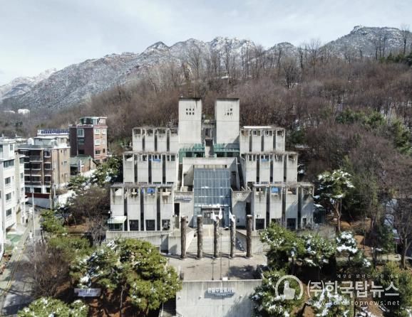 은평구립도서관 전경