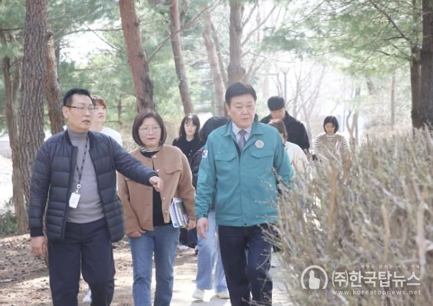 출동 장안 24시! 수원시 장안구 이목동 연결녹지 맨발길 조성지 사전 점검