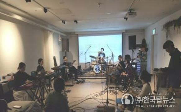 오픈창동(OPCD)과 지역 카페 ‘가배미혼’의 음악 제작 모습