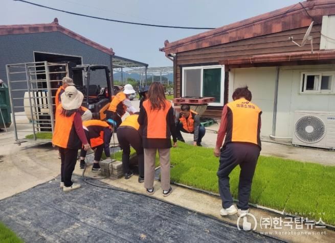 진도소방서 의용소방대, 소방서에 이어 농촌일손돕기 나서...