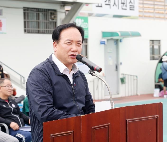 오산시, ‘제4회 오산독산성배 동호인초청 족구대회’ 성황리에 개최