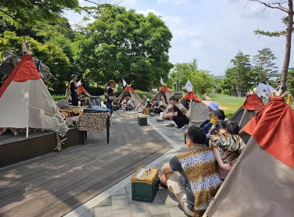 경기도자박물관 선사 캠프 ′막집 짓기′ 체험 사진