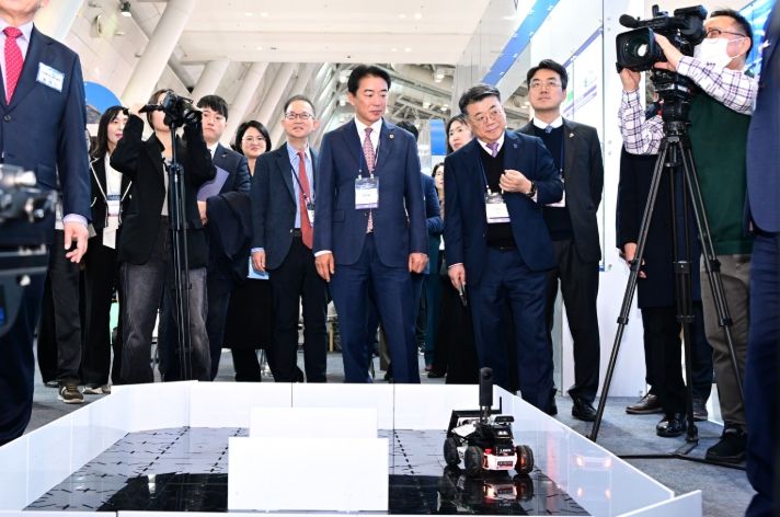 최학범 의장, 경남 글로벌 혁신 페스타 개막식 참석