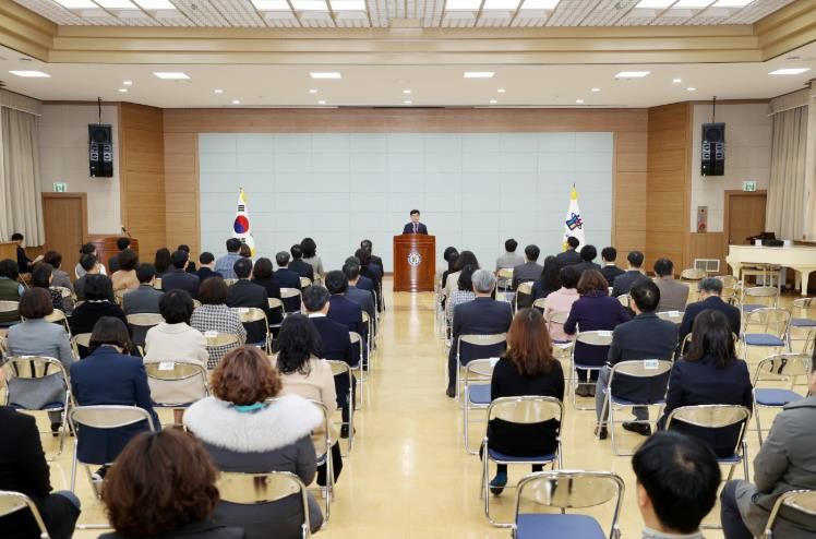 충청북도교육청 윤건영 교육감, 12월 월례조회 실시