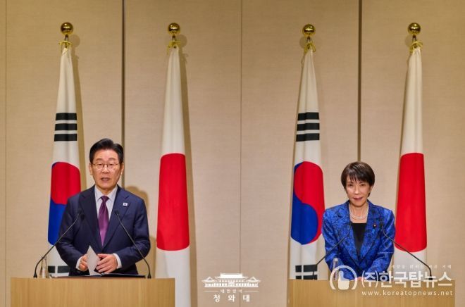 한·일 정상 공동언론발표(청와대)