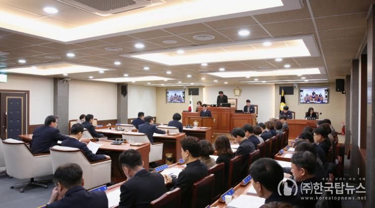 제381회 임시회 1차 본회의 사진.